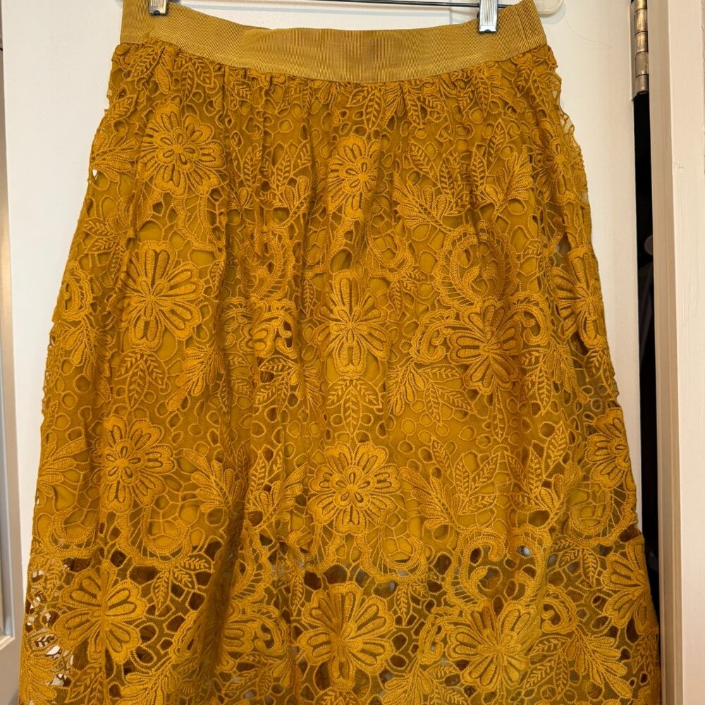 NWT - Ann Taylor Yellow Eyelet Midi Skirt - Size 10